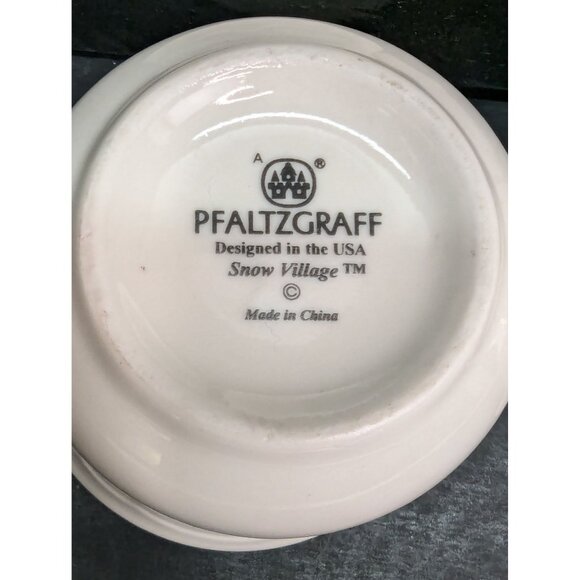 Pfaltzgraff Snow Village Set of 4 Coffee Tea Hot Chocolate Mugs 10 Oz - Picture 8 of 8